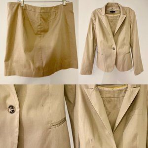 Formal and mini skirt jacket set